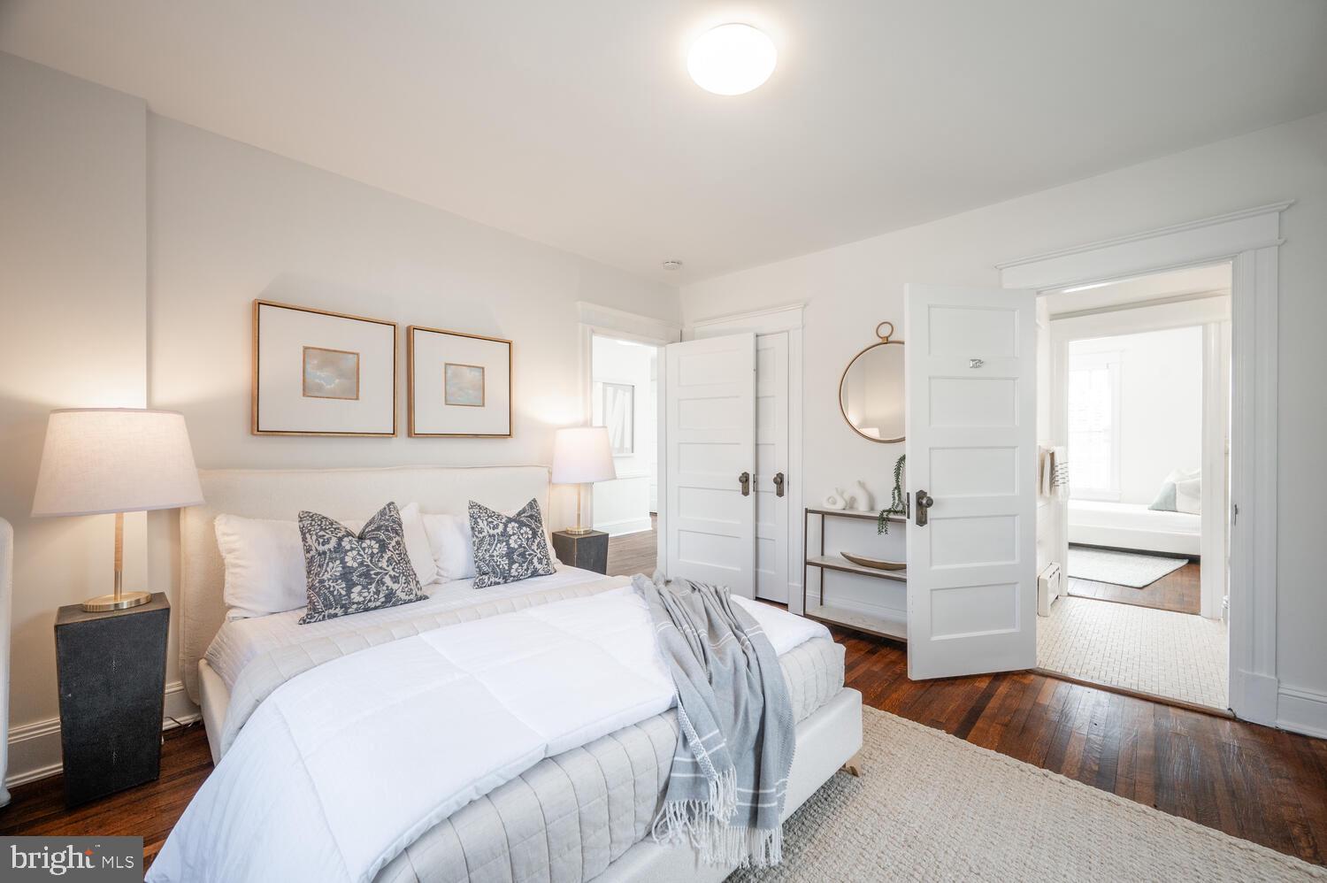 CHEVY CHASE VILLAGE - Residential