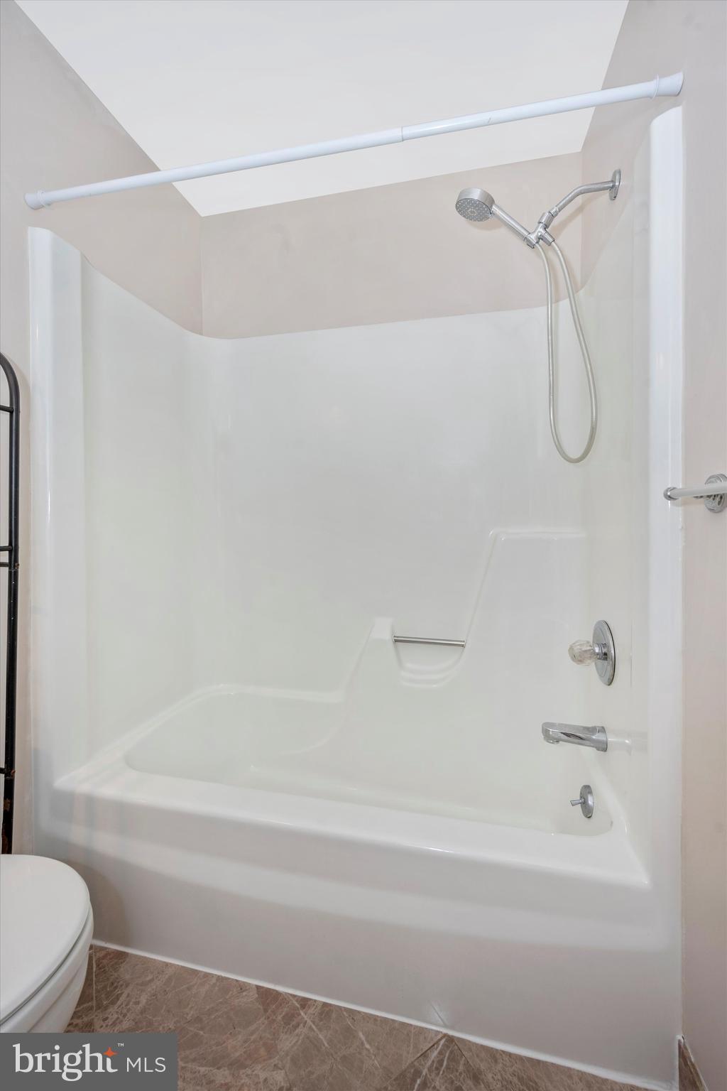 DOWNTOWN FREDERICK - Residential Lease