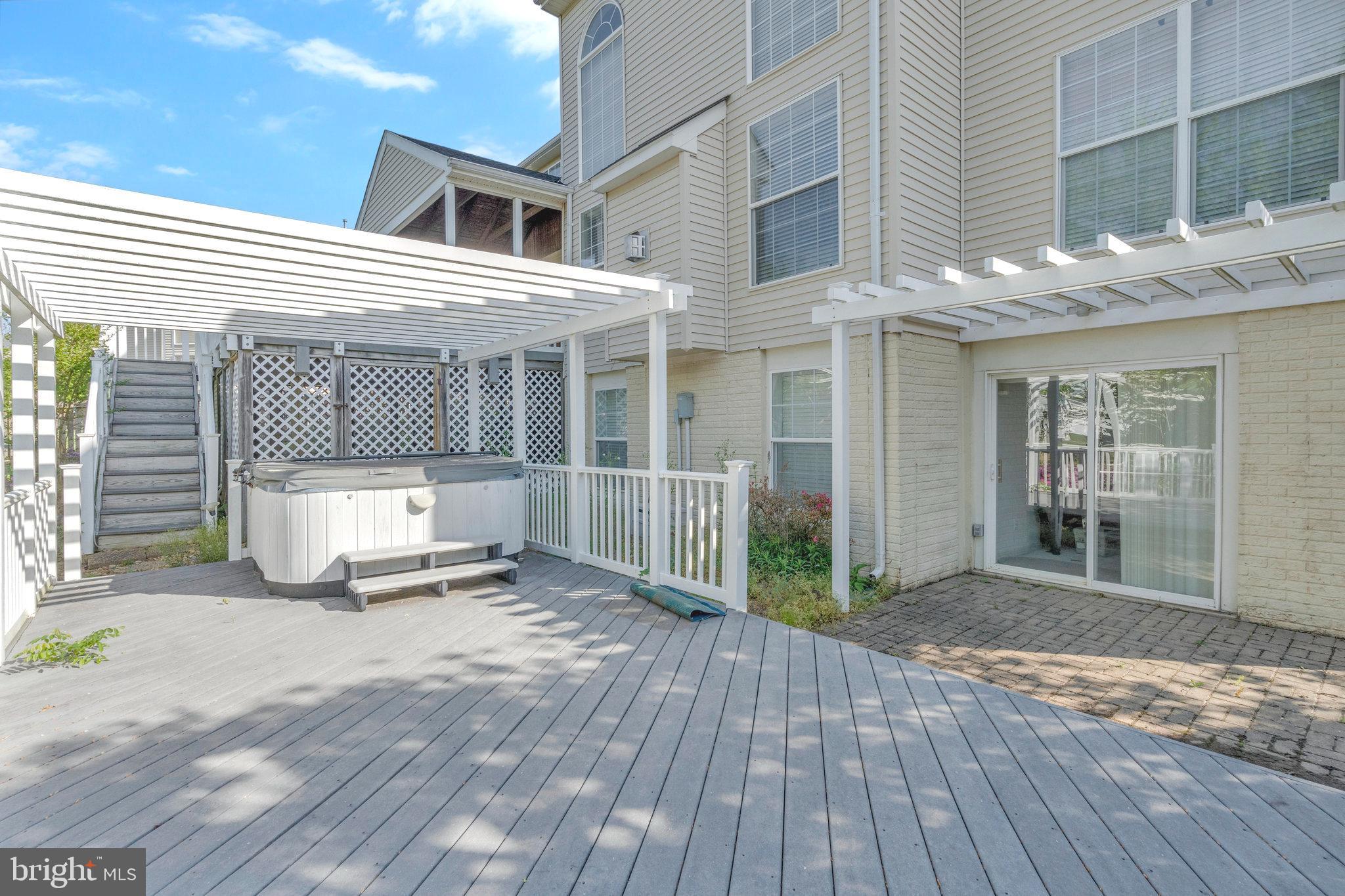 MONTEROSA - Residential