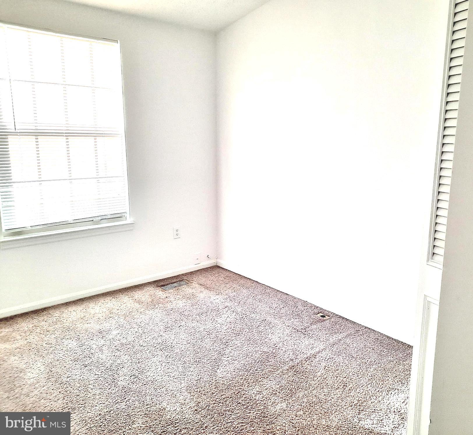 CLOVERFIELD MANOR - Residential Lease