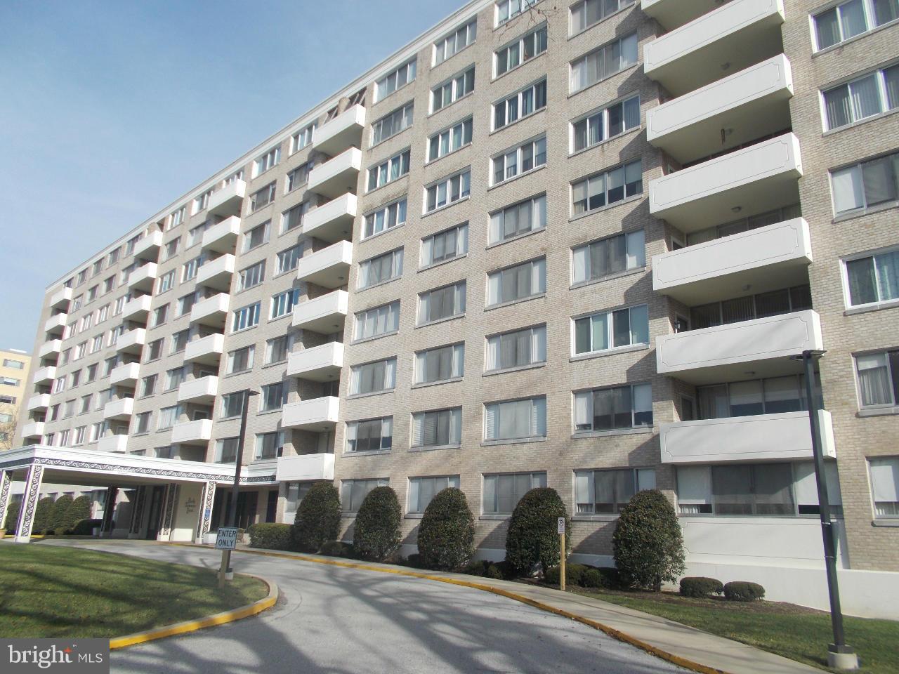 Welcome through a double entry door, marble floor foyer move in condition condo. Starting at the kitchen with all appliances, leading to an open floor plan of dining area & living area with wood parquet floors that lead to a balcony. Continue to the first bedroom with bookshelves, Master suite with large closets and know Condo fee includes maintenance, 24-hr doorman, water, storage, A/C and Heat!