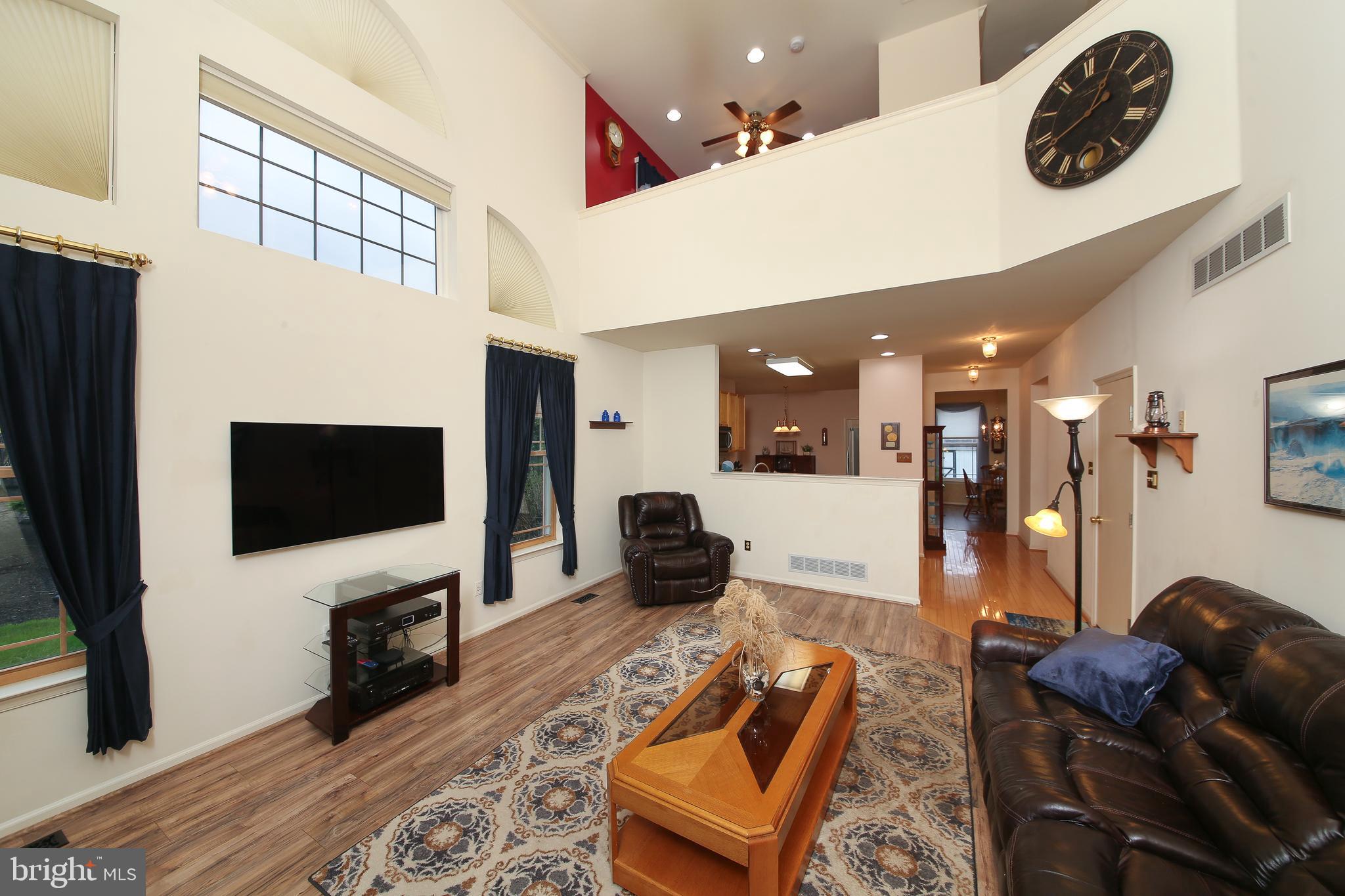 THE HIGHLANDS - Residential