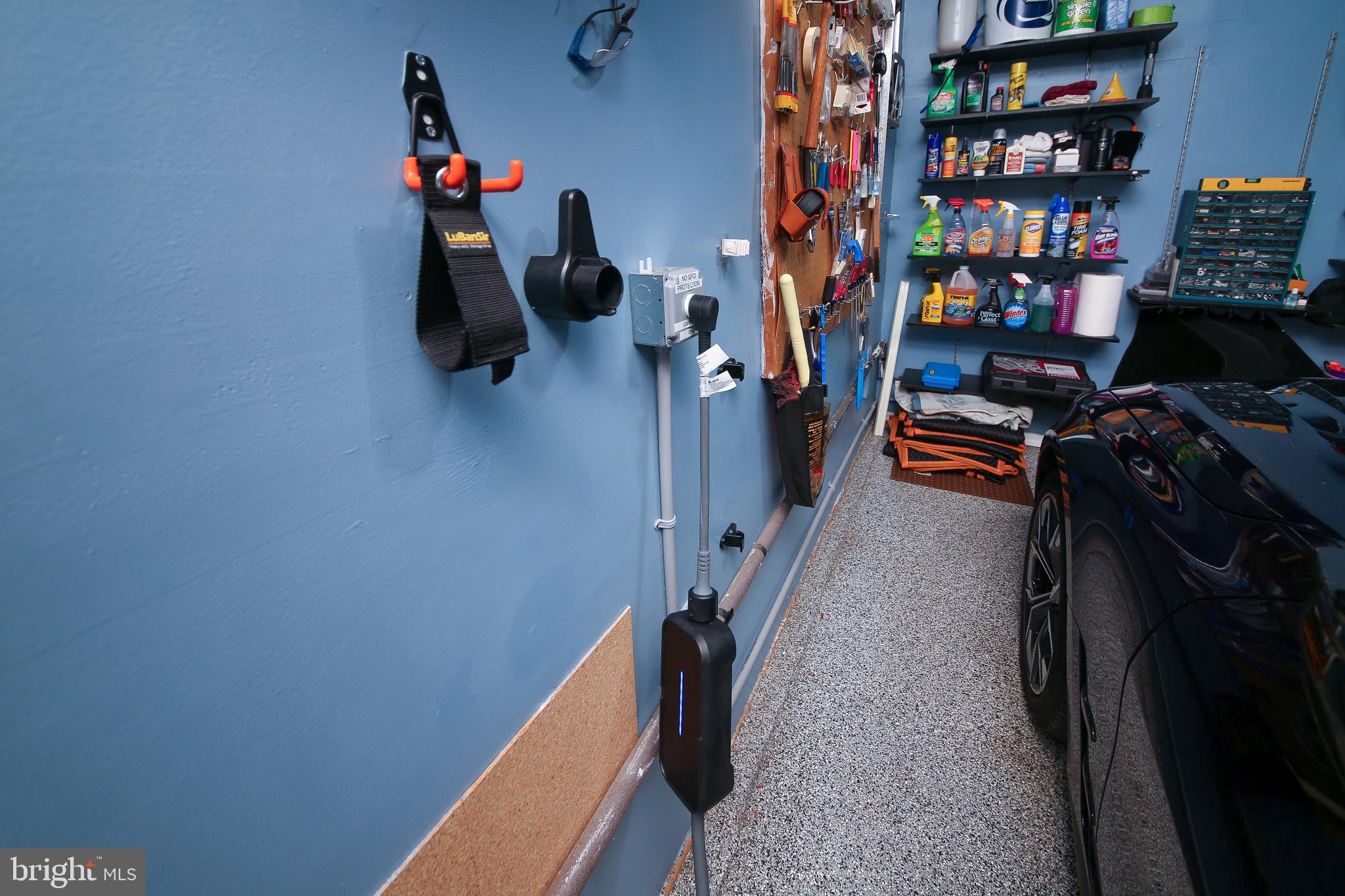 THE HIGHLANDS - Residential