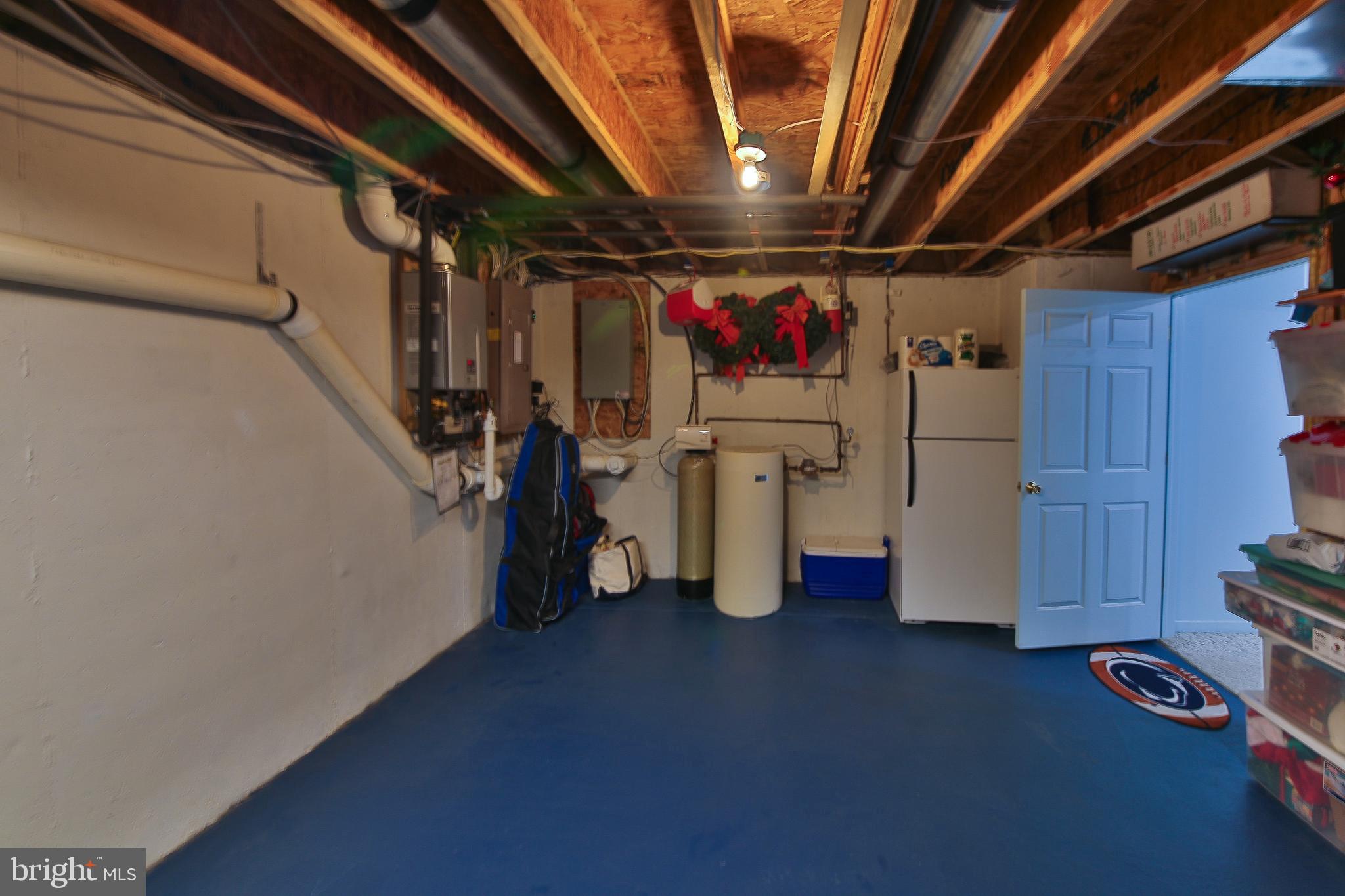 THE HIGHLANDS - Residential