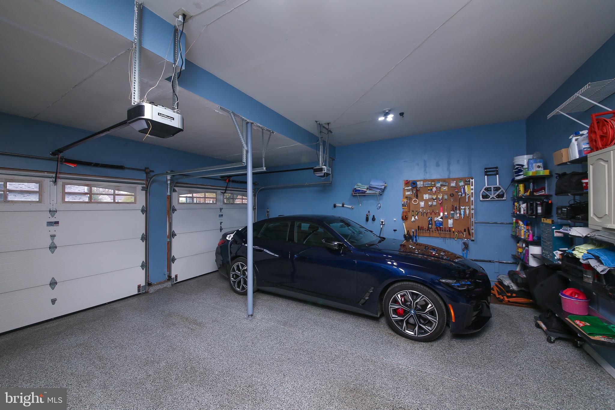 THE HIGHLANDS - Residential