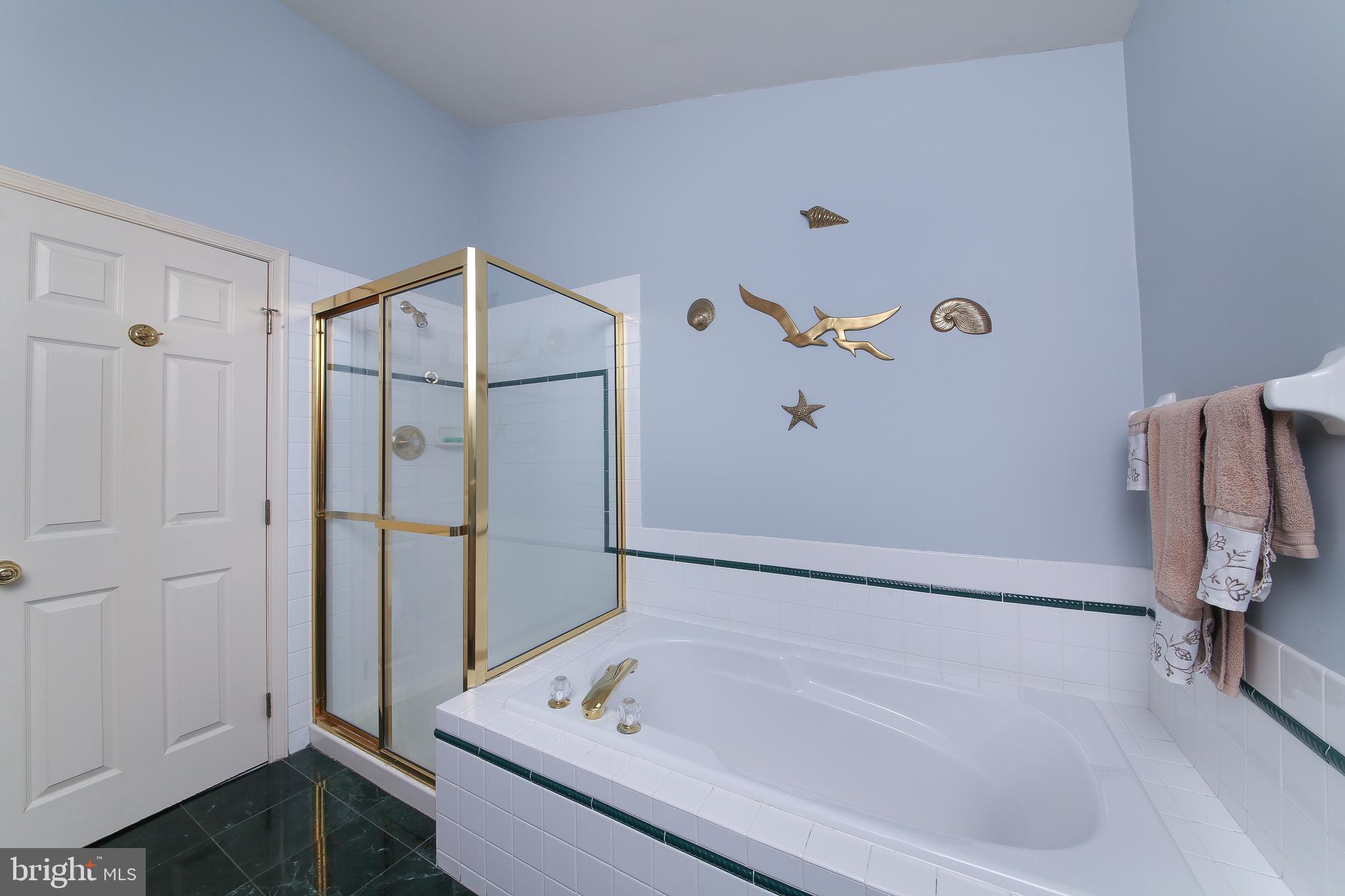 THE HIGHLANDS - Residential