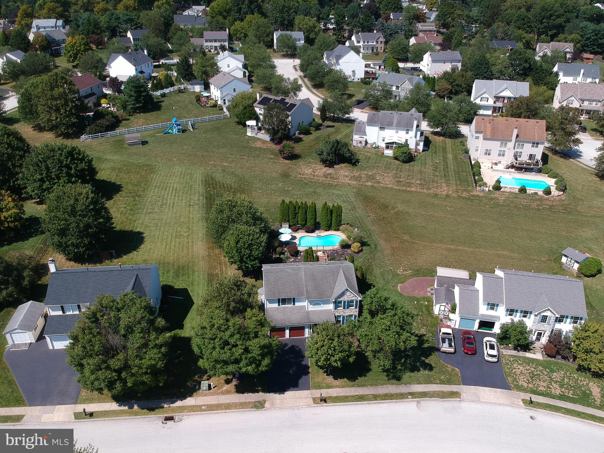 THE HIGHLANDS - Residential