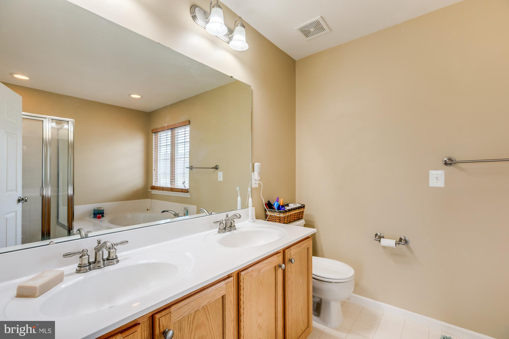 KINGSRIDGE ESTATES - Residential Lease