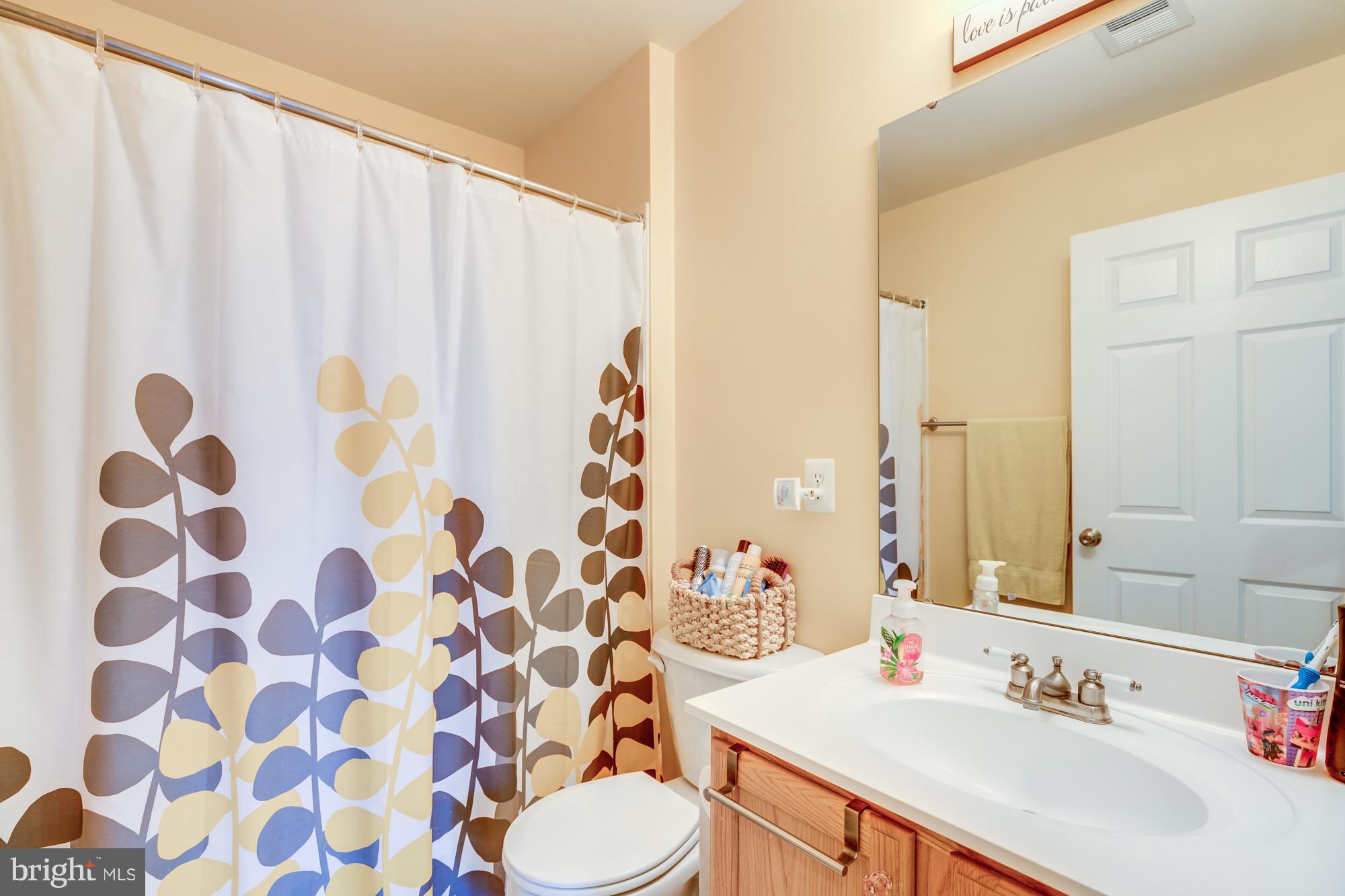 KINGSRIDGE ESTATES - Residential Lease