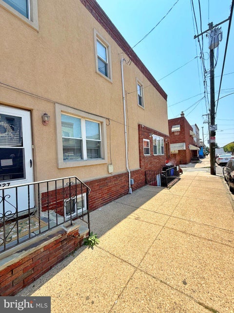 Multifamily For Sale - 955 Daly Street<br/> PHILADELPHIA, PA 19148
