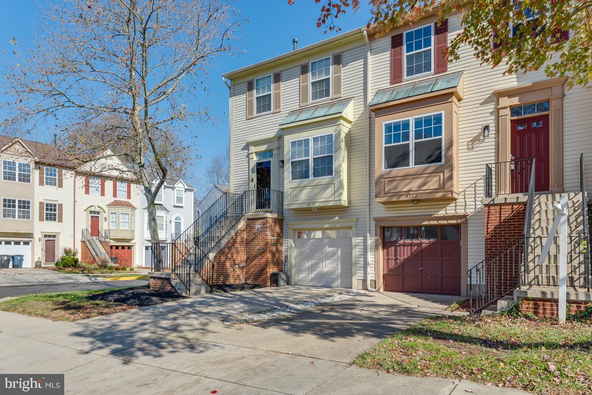 VILLAGES OF MARLBOROUGH - Residential