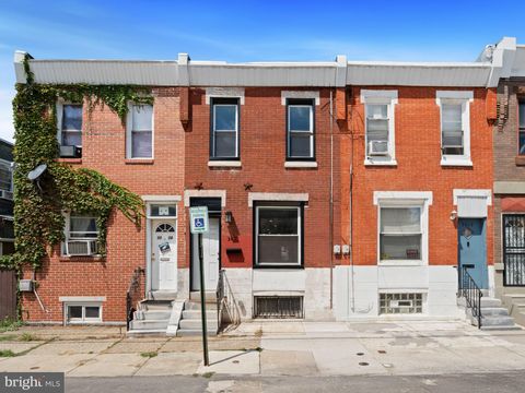 Townhouse For Sale - 3010 Emerald Street<br/> PHILADELPHIA, PA 19134