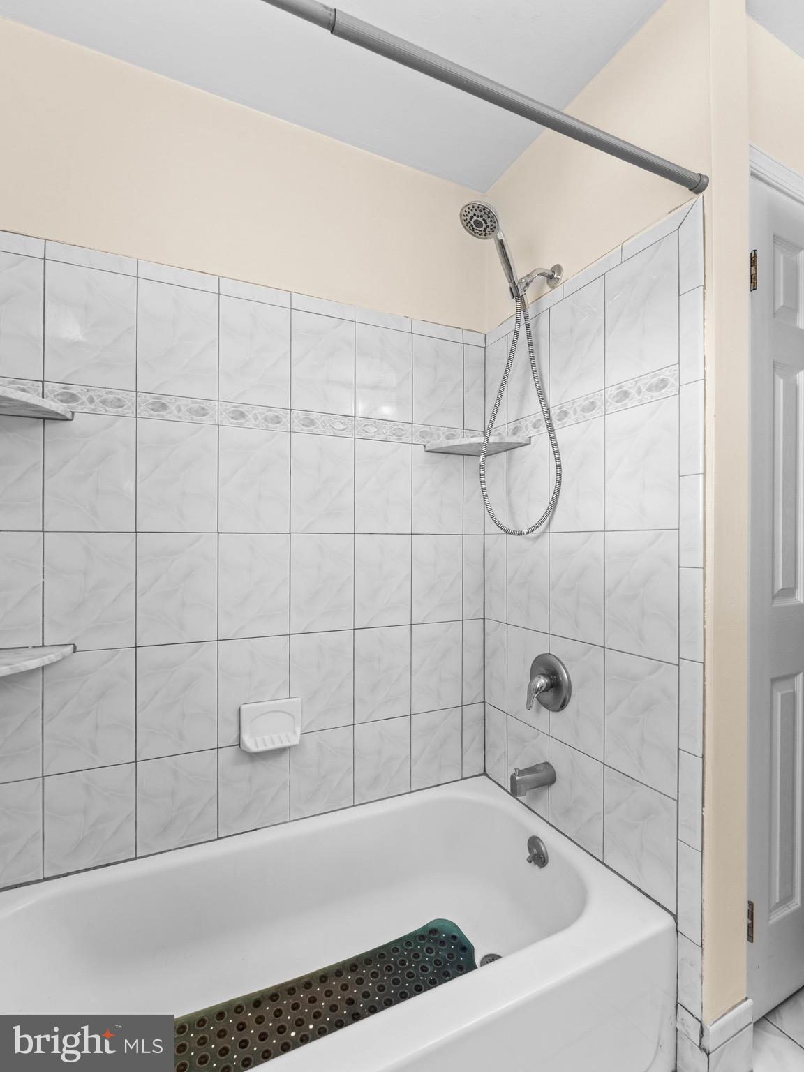 BRIARCLIFFE - Residential