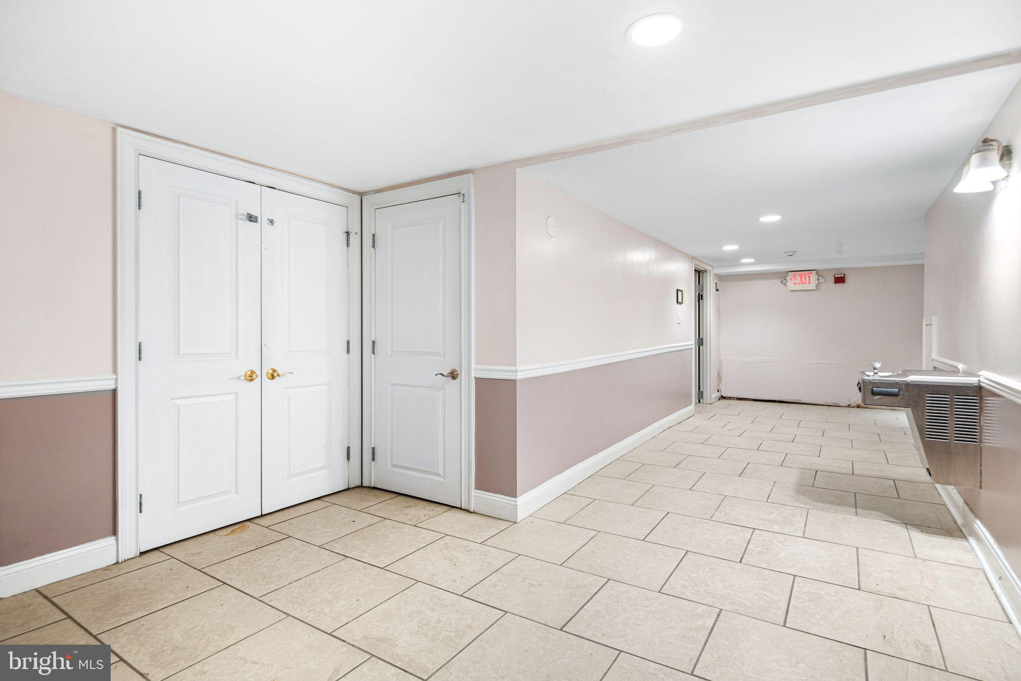 LOWER MOYAMENSING - Commercial Sale