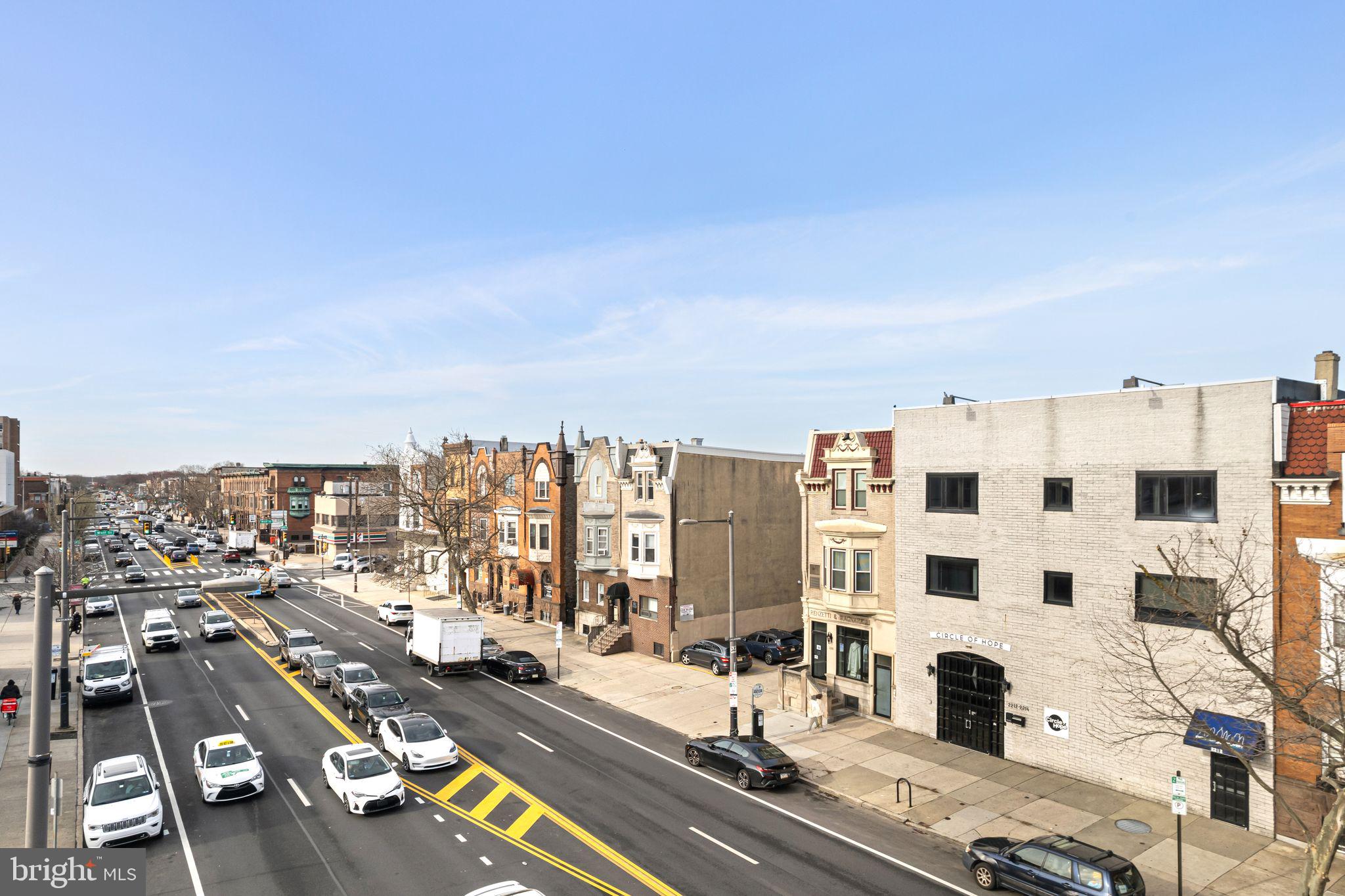 LOWER MOYAMENSING - Commercial Sale