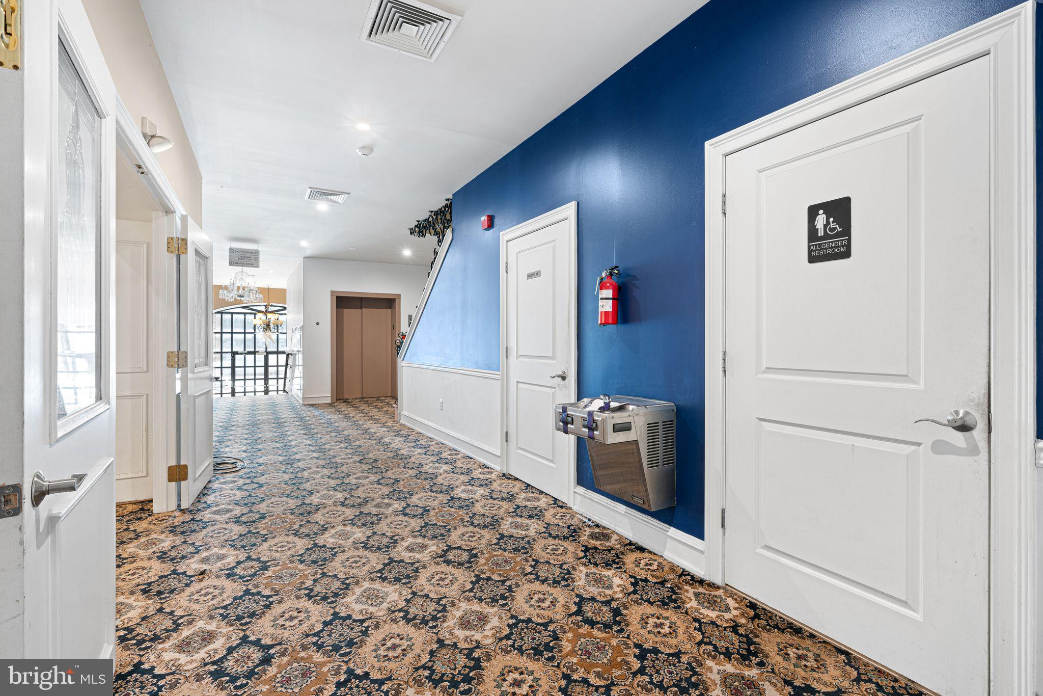 LOWER MOYAMENSING - Commercial Sale