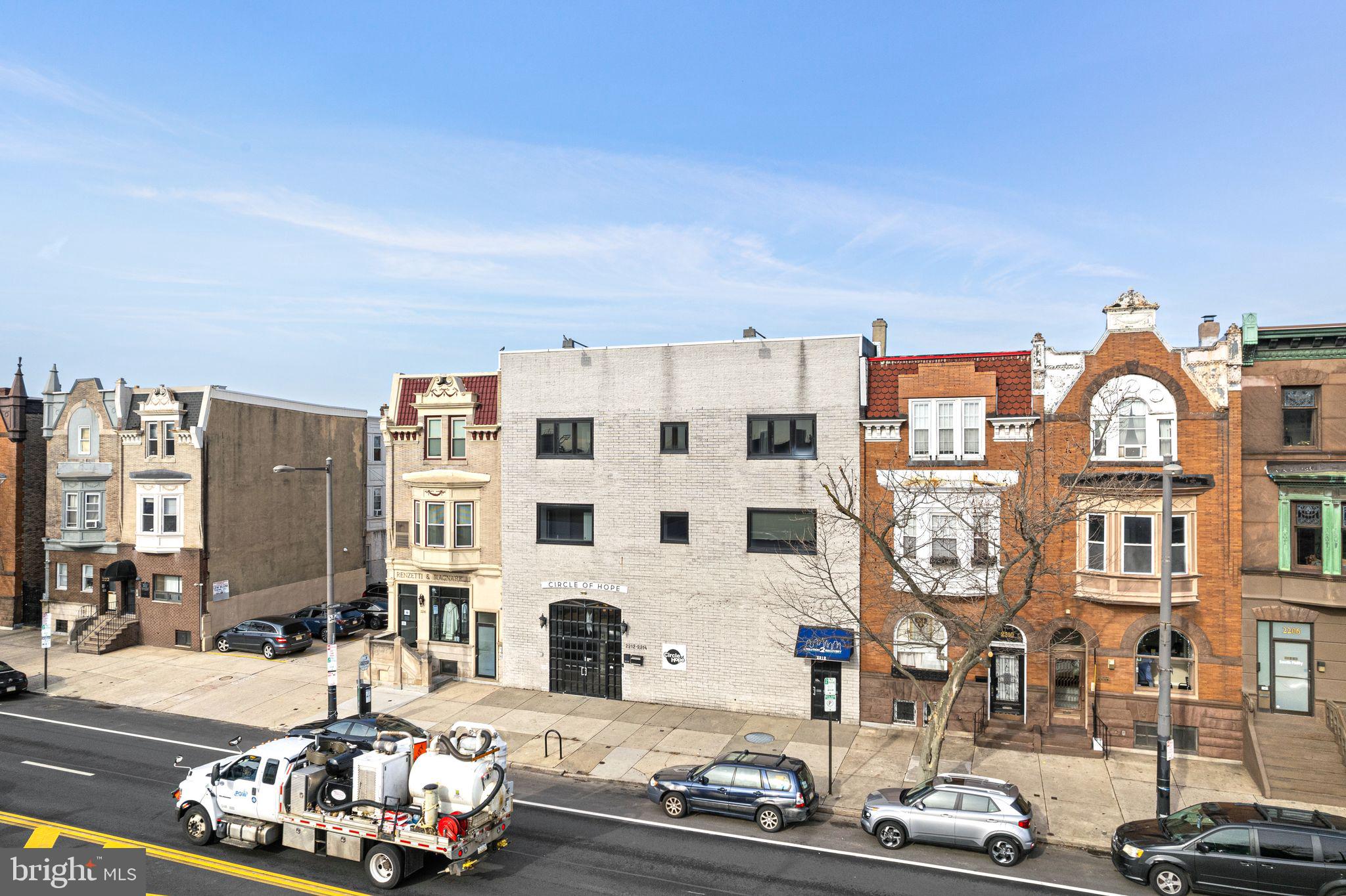 LOWER MOYAMENSING - Commercial Sale
