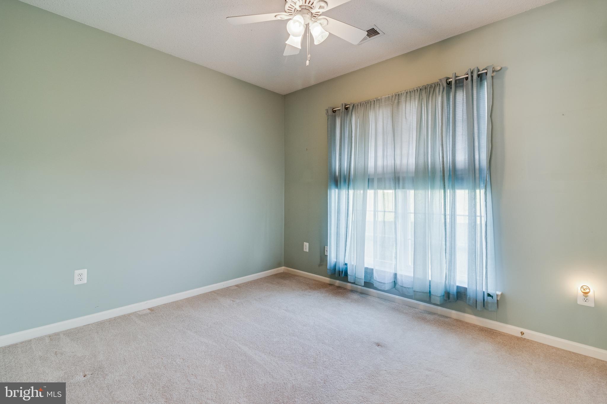 HAWTHORNE GREENE - Residential