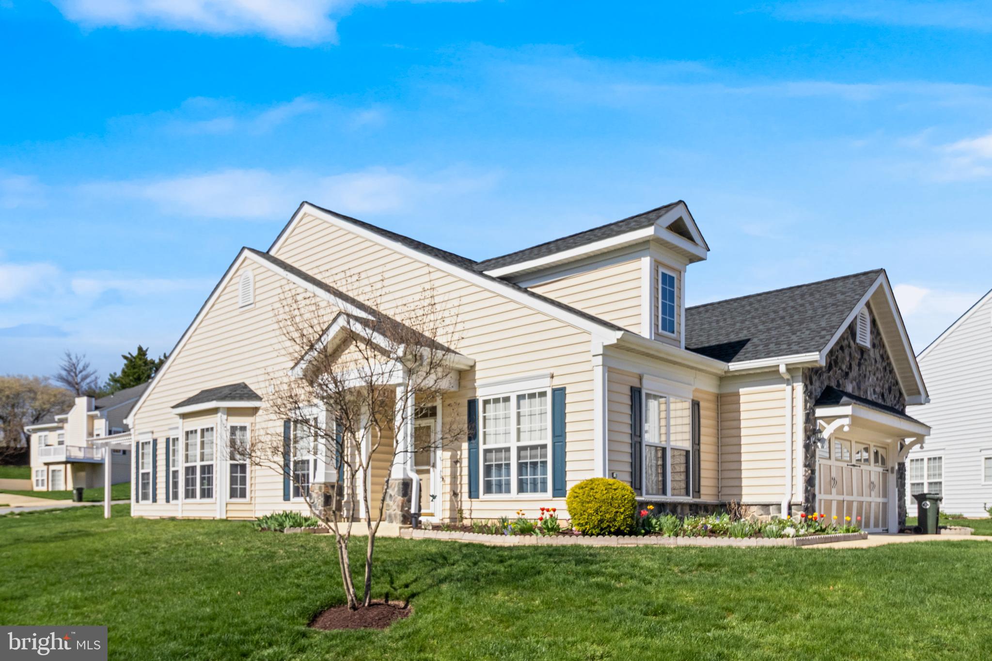 HAWTHORNE GREENE - Residential