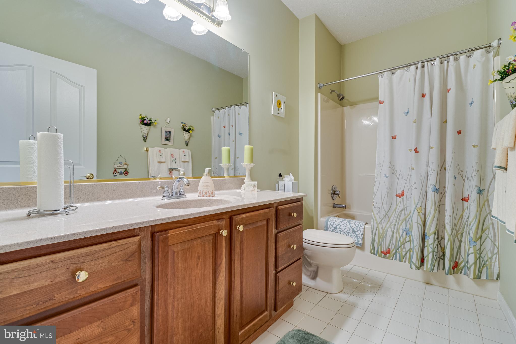 HAWTHORNE GREENE - Residential