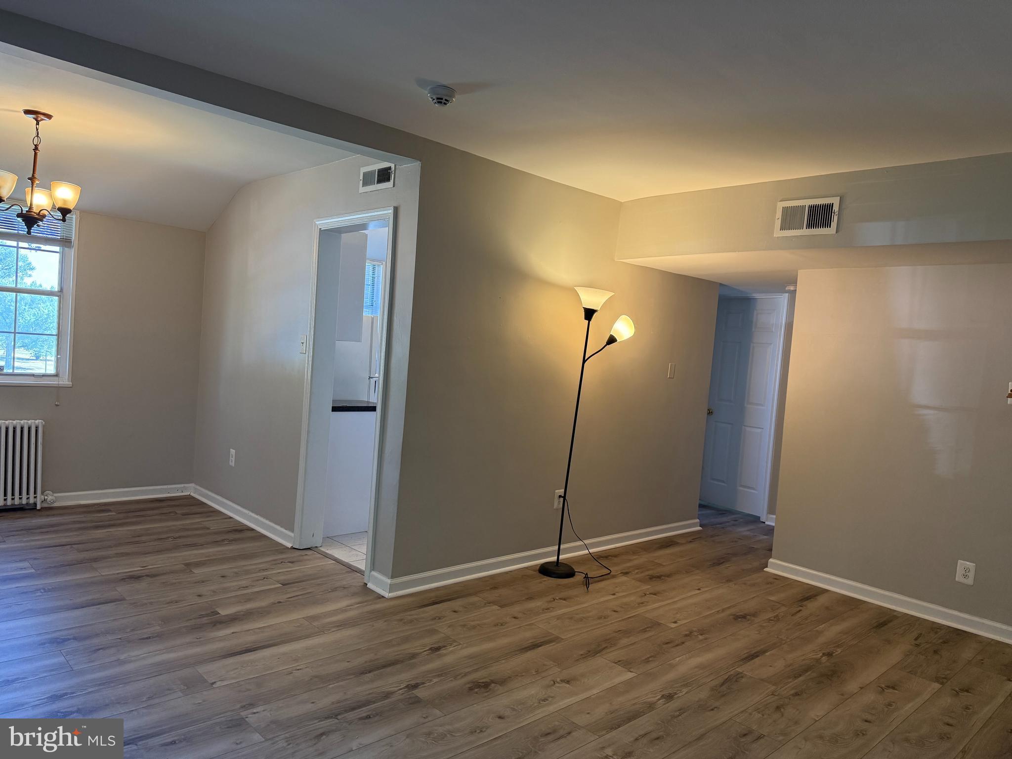 ROSSLYN - Residential Lease