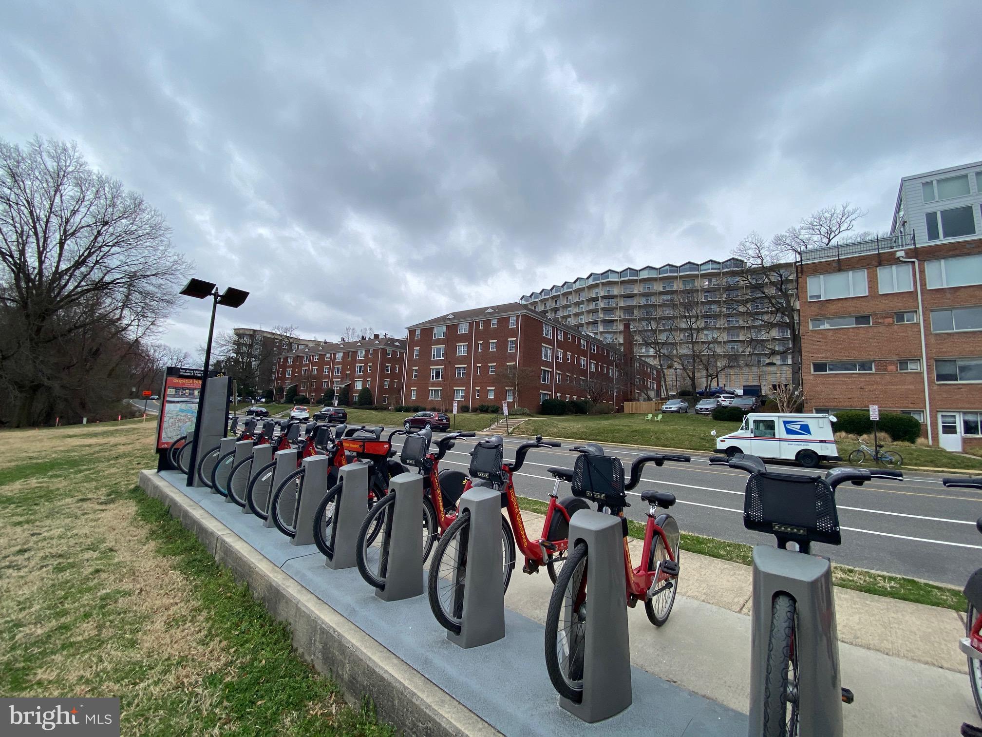 ROSSLYN - Residential Lease