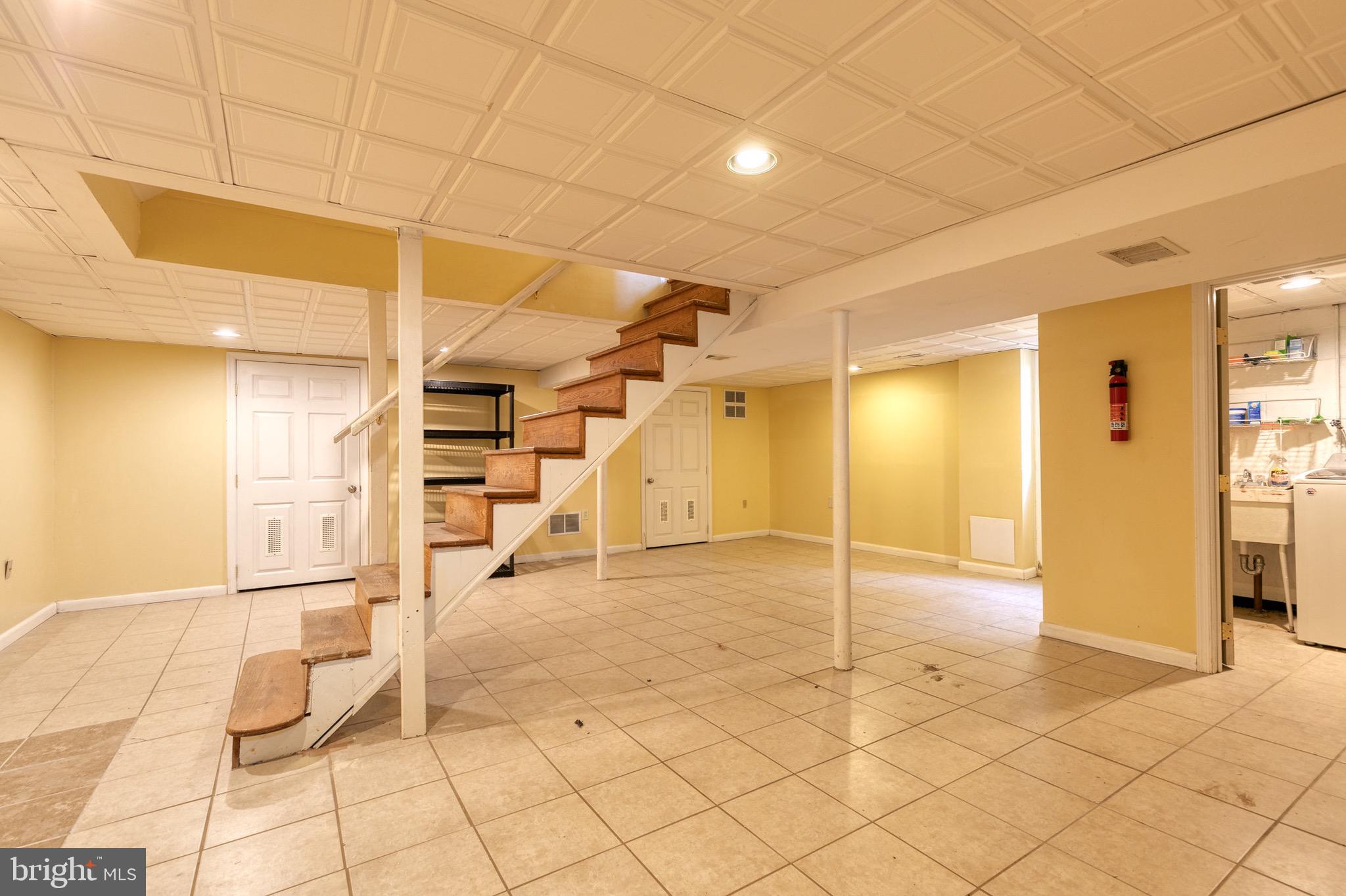 LUTHER VILLAGE - Residential Lease