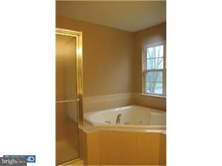 Pennington, New Jersey 08534, United States, 3 Bedrooms Bedrooms, ,3 BathroomsBathrooms,Residential,Active,156172