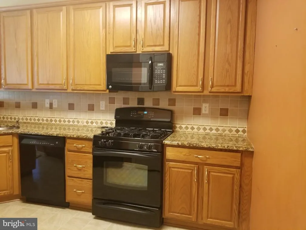 Pennington, New Jersey 08534, United States, 3 Bedrooms Bedrooms, ,3 BathroomsBathrooms,Residential,Active,156172