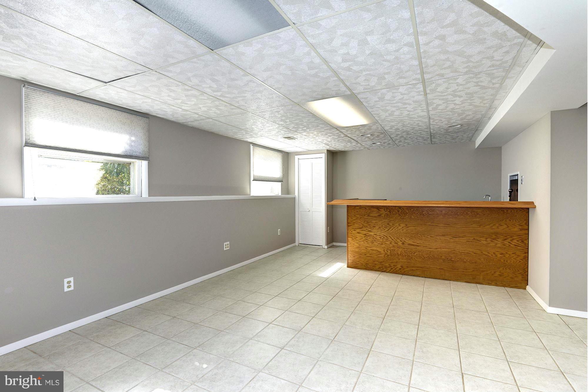 WHITEHALL BEACH - Residential