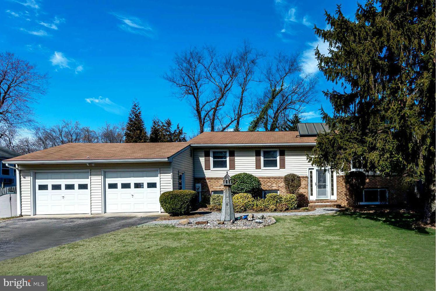 WHITEHALL BEACH - Residential