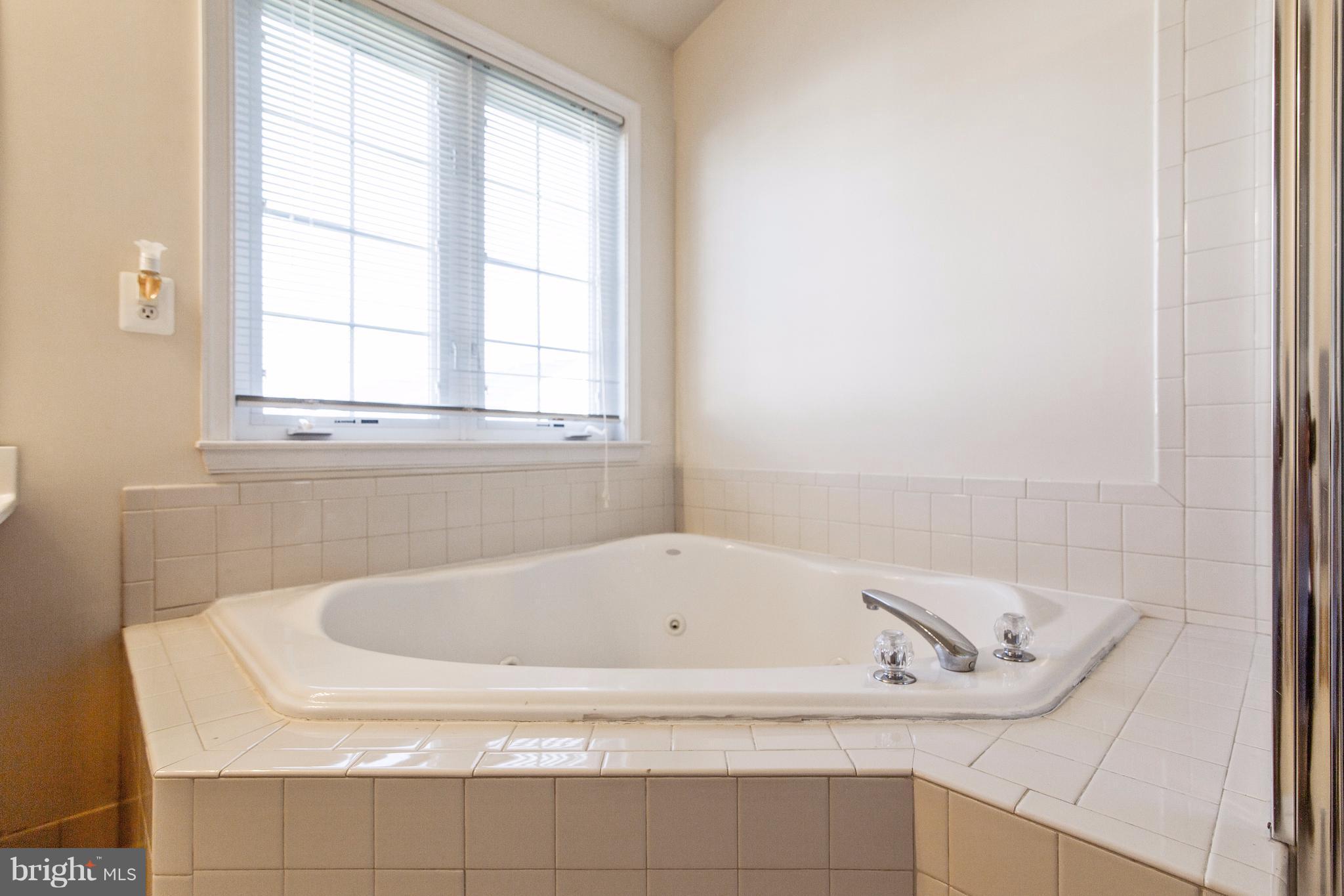 CROFTON VALLEY - Residential