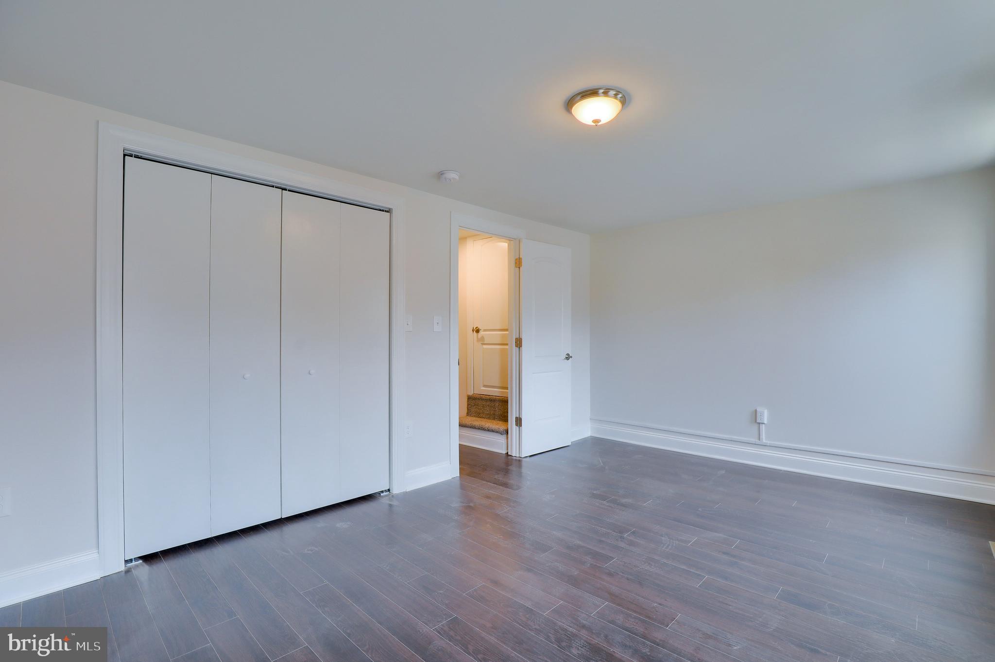 SOUTH LANCASTER - Residential