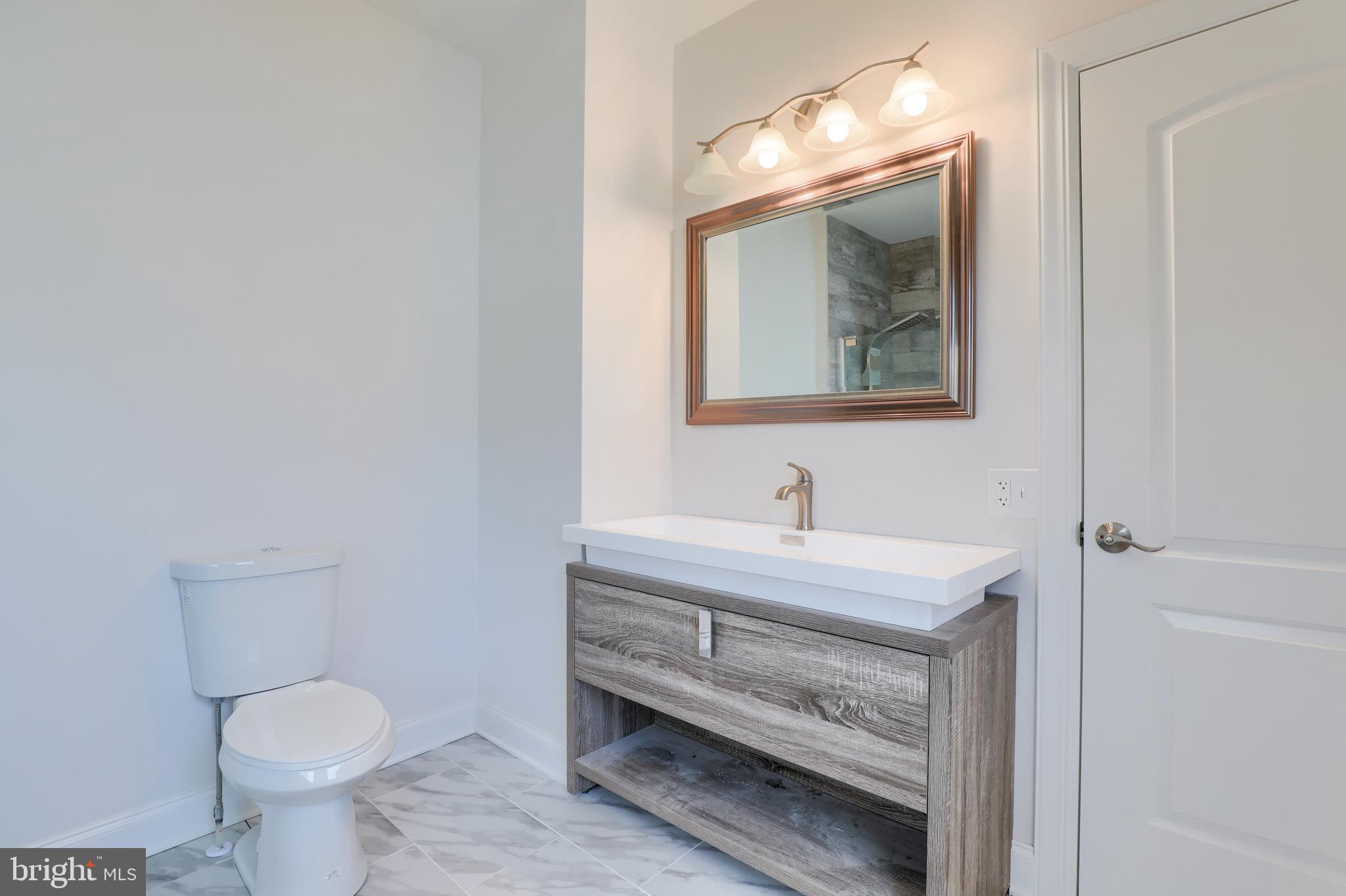 SOUTH LANCASTER - Residential