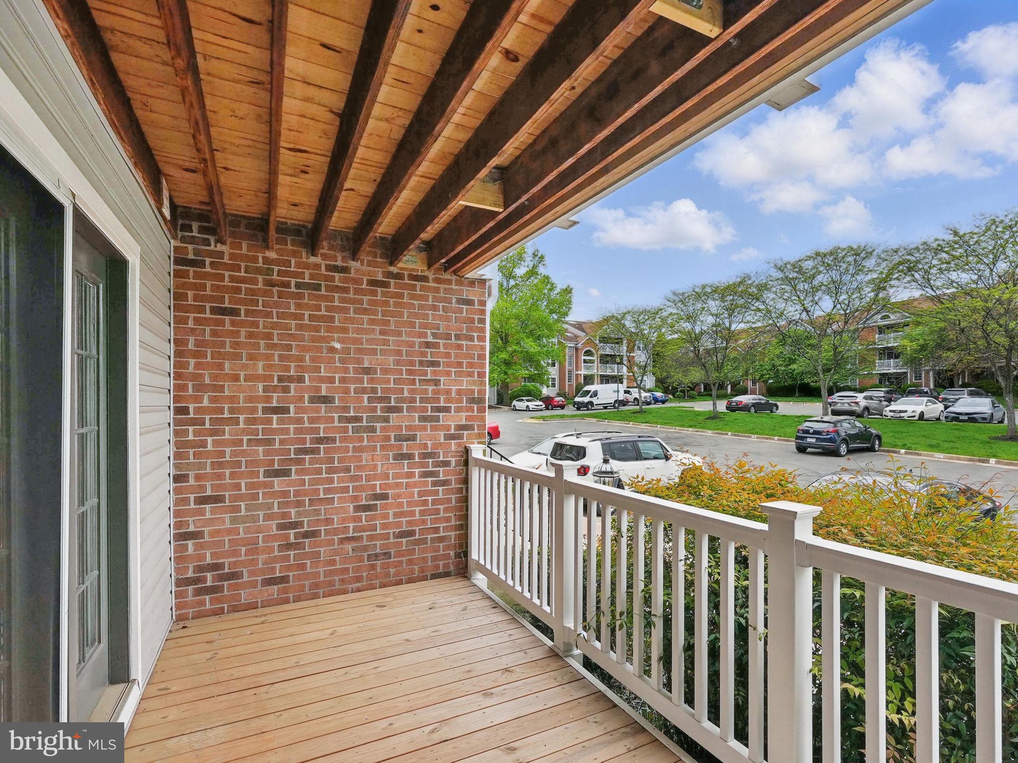 STRATFORD PLACE AT KINGS - Residential