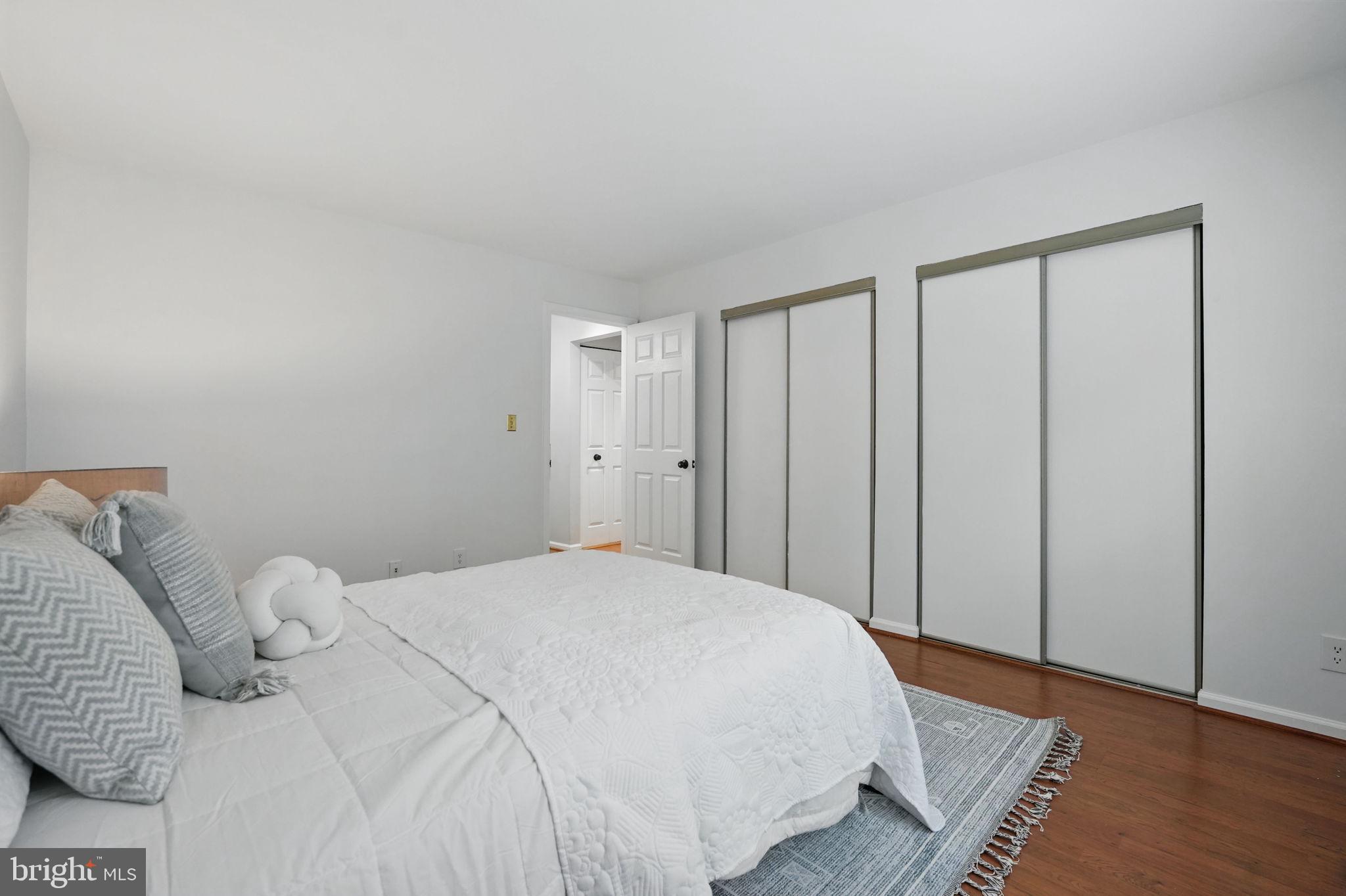 STRATFORD PLACE AT KINGS - Residential