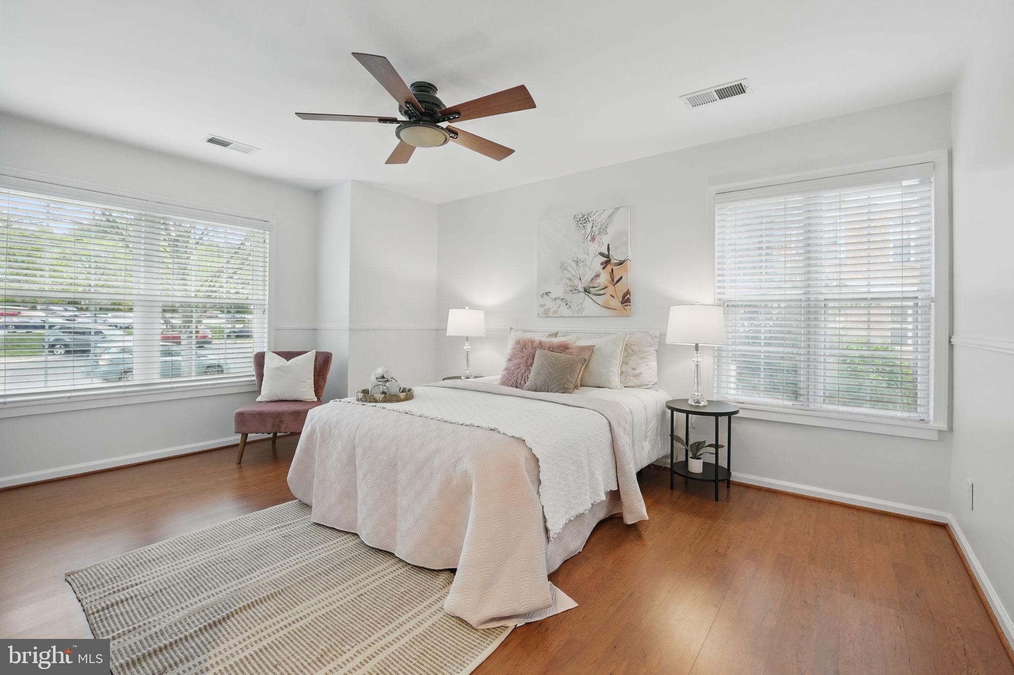 STRATFORD PLACE AT KINGS - Residential