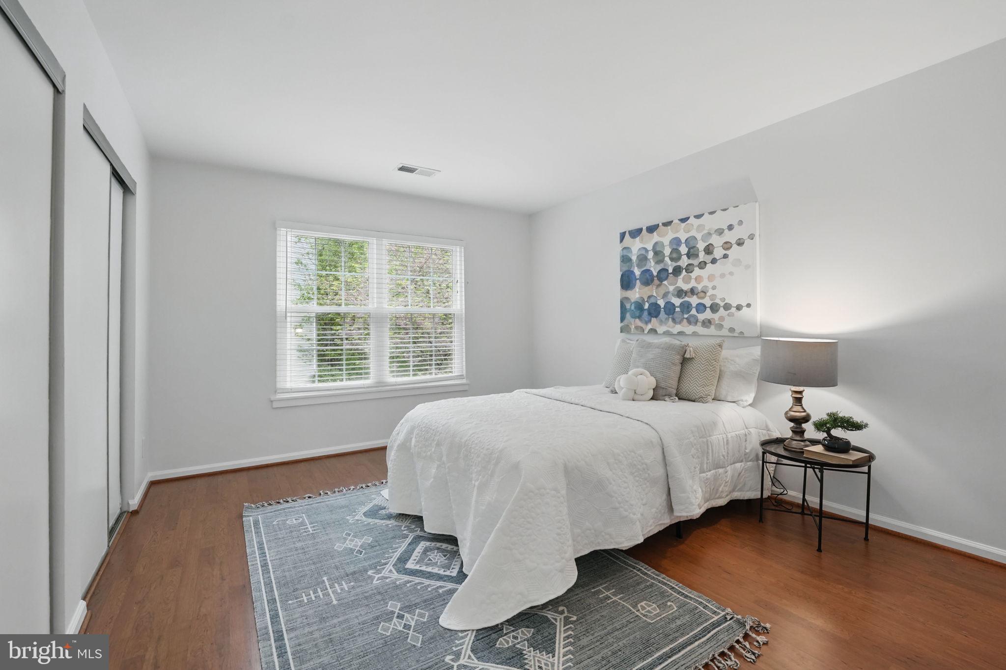 STRATFORD PLACE AT KINGS - Residential