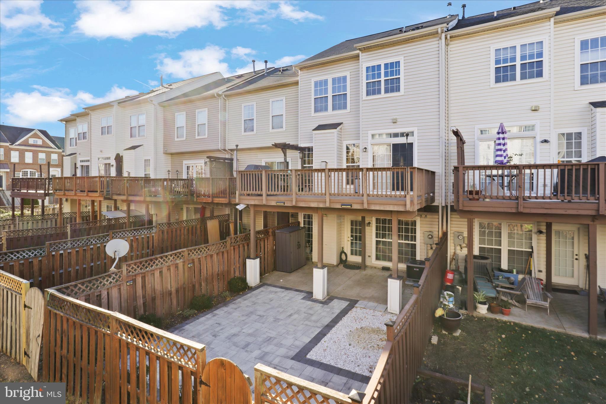 STONE RIDGE - Residential