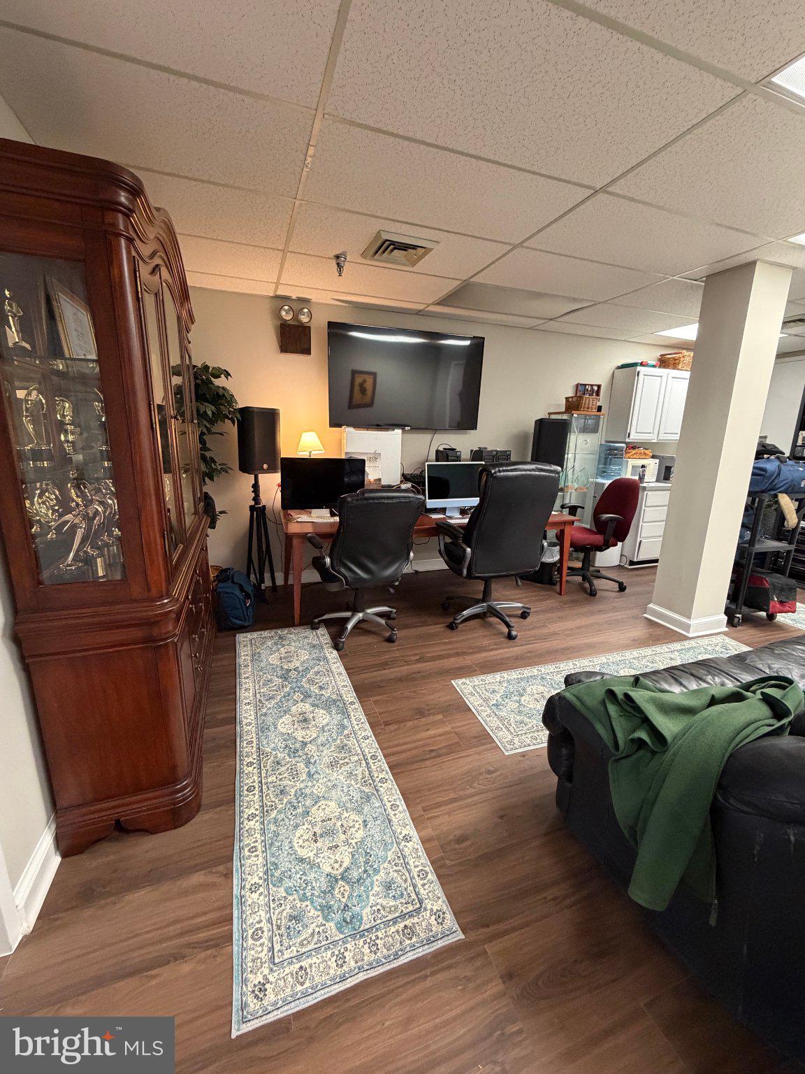 606 BALTIMORE AVE. AVENUE 200