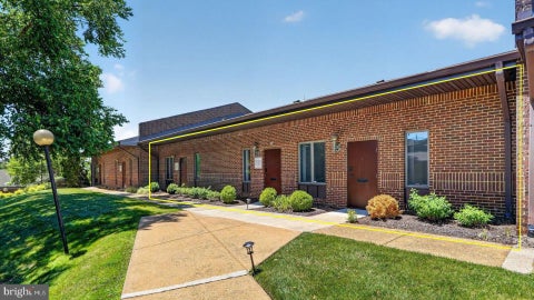 Photo of 106 Elden Street #17, HERNDON, VA 20170 (MLS # VAFX2322790)