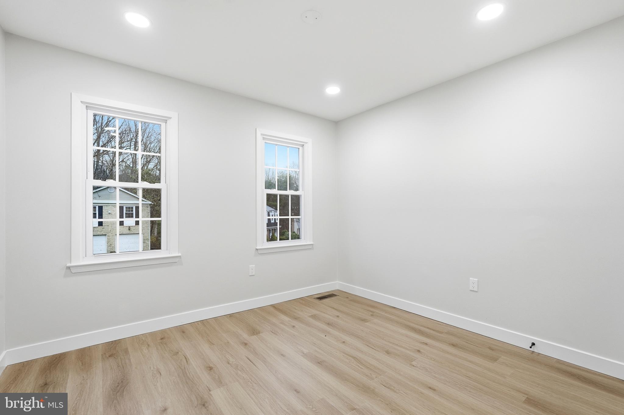 ROLLING FOREST - Residential