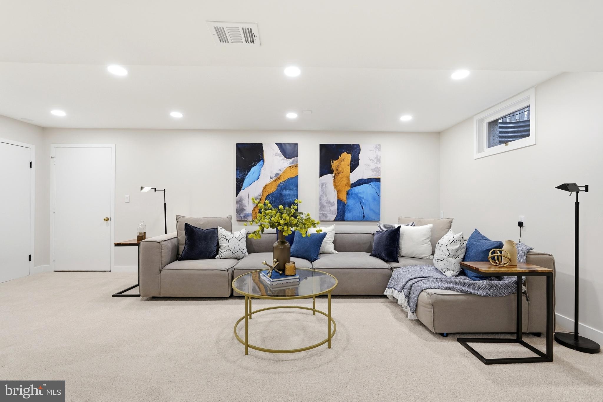 ROLLING FOREST - Residential