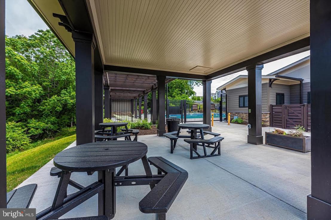 8481 HEDWIG LANE
