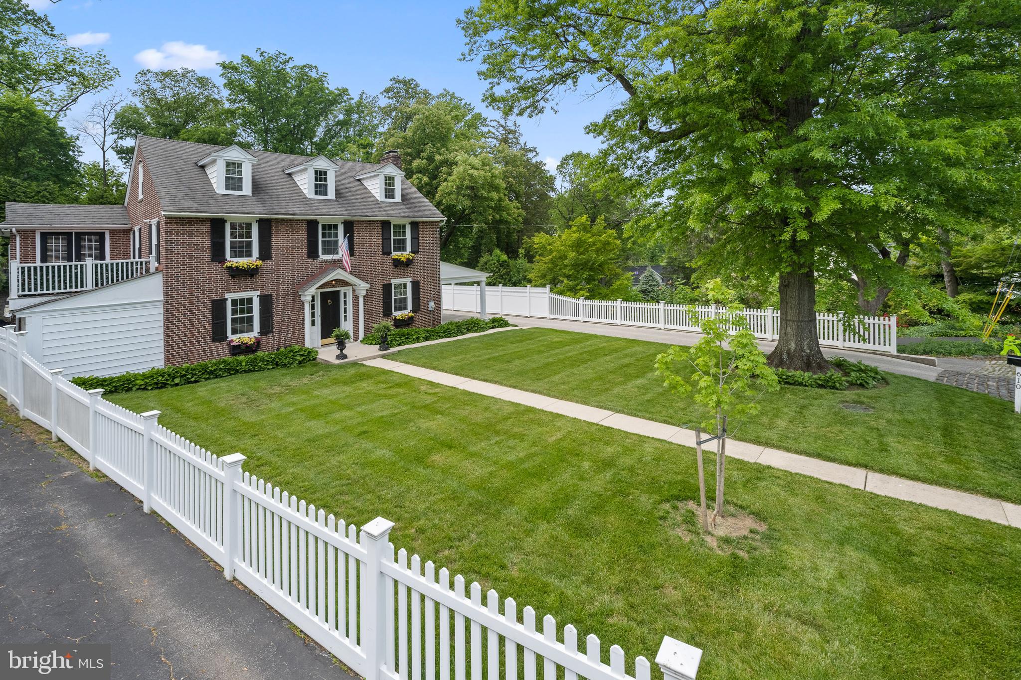 SOUTH WAYNE - Residential