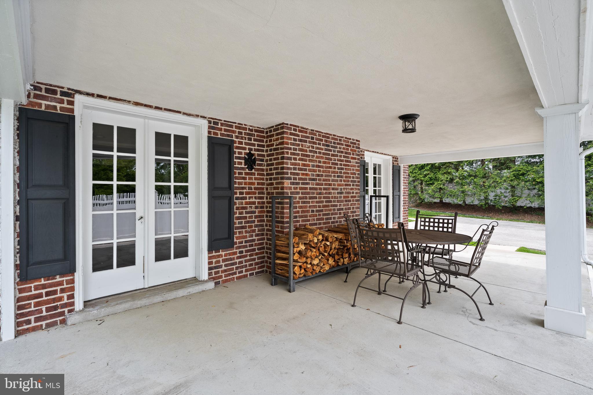 SOUTH WAYNE - Residential