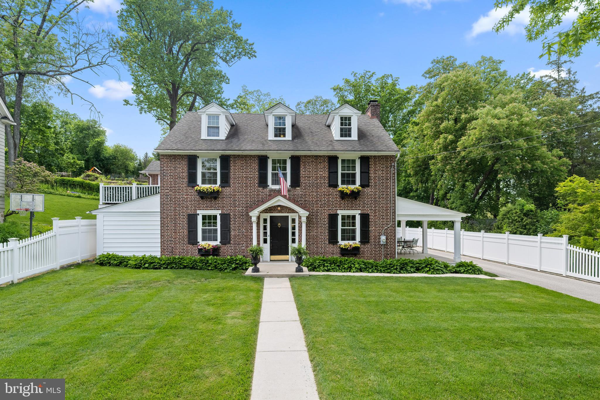 SOUTH WAYNE - Residential