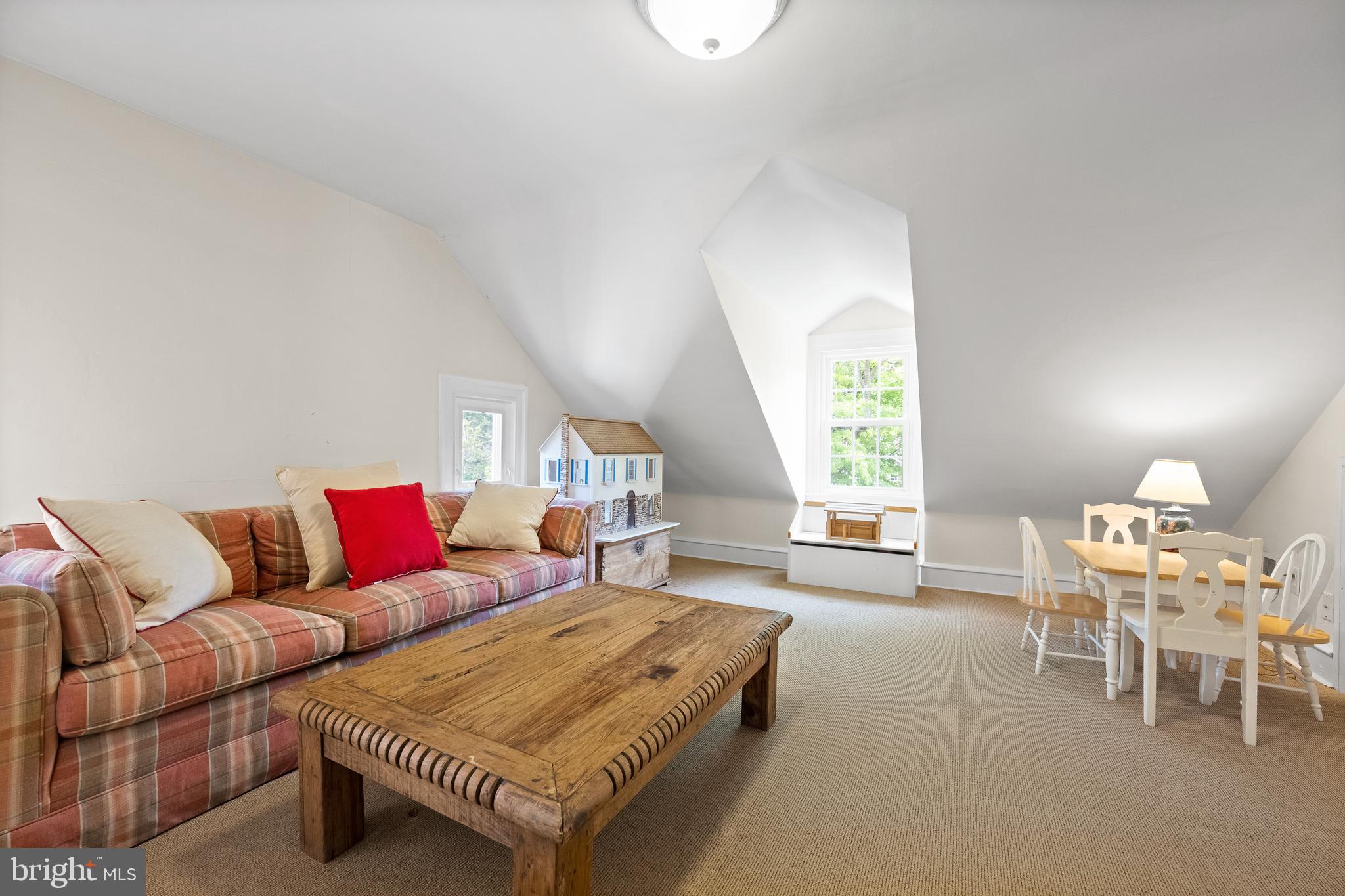 SOUTH WAYNE - Residential