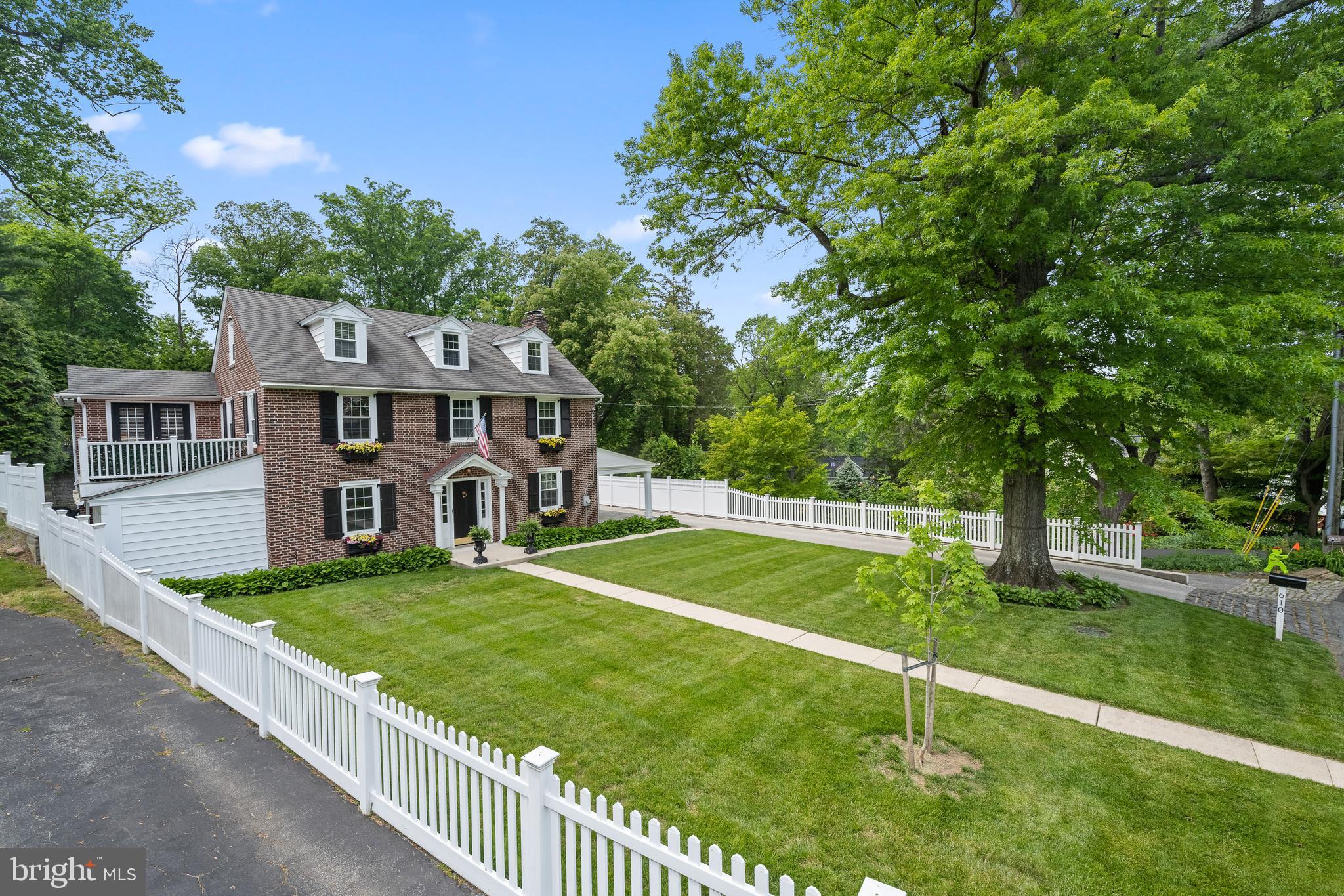 SOUTH WAYNE - Residential