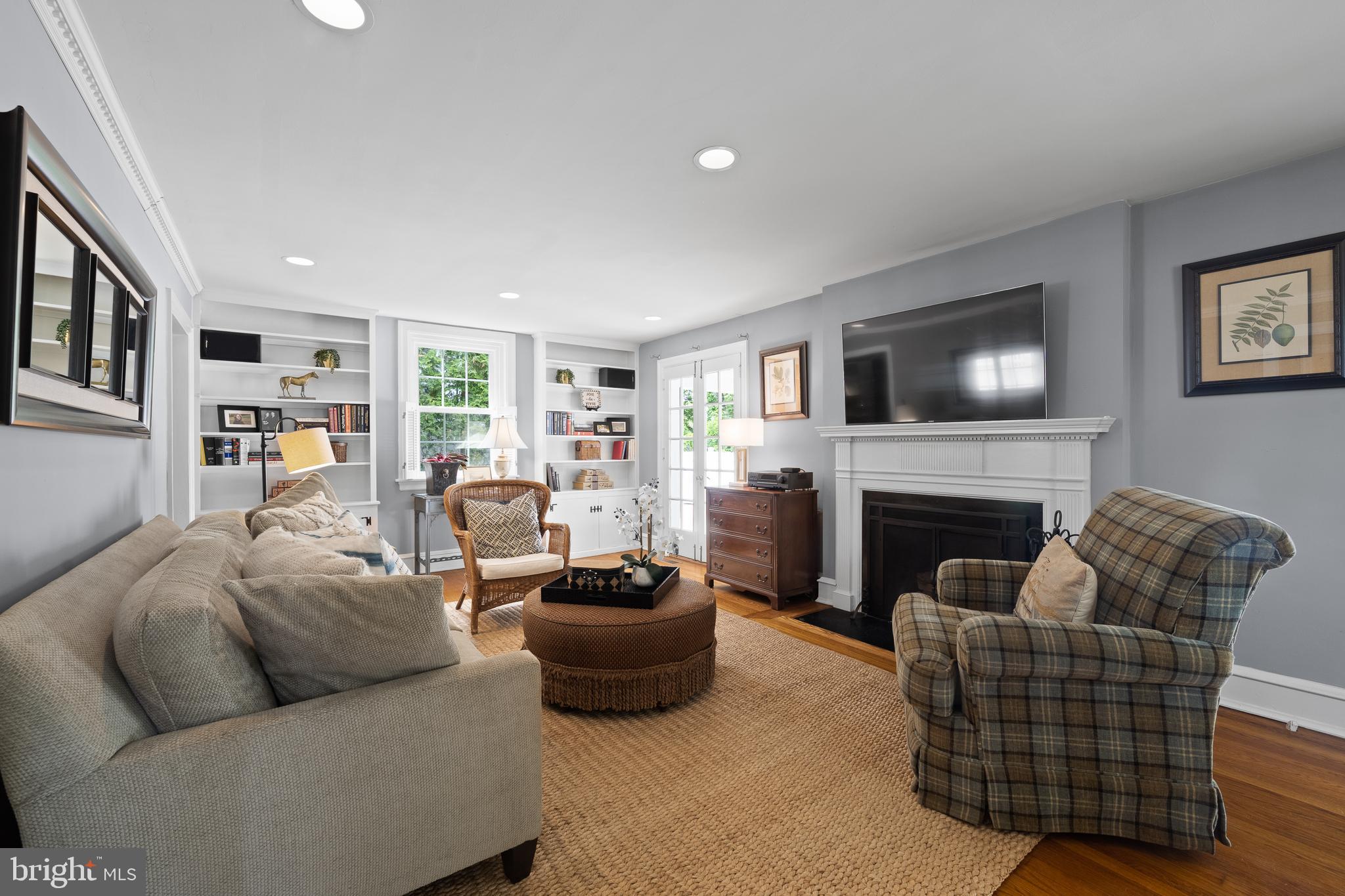 SOUTH WAYNE - Residential